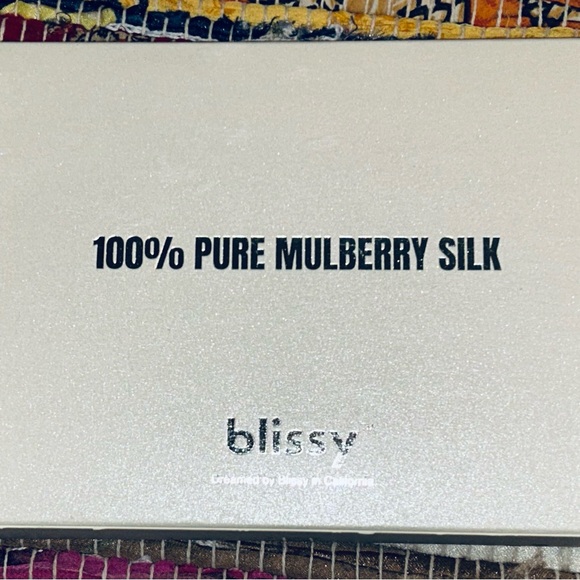 Blissy Standard Pillowcase - Picture 3 of 5